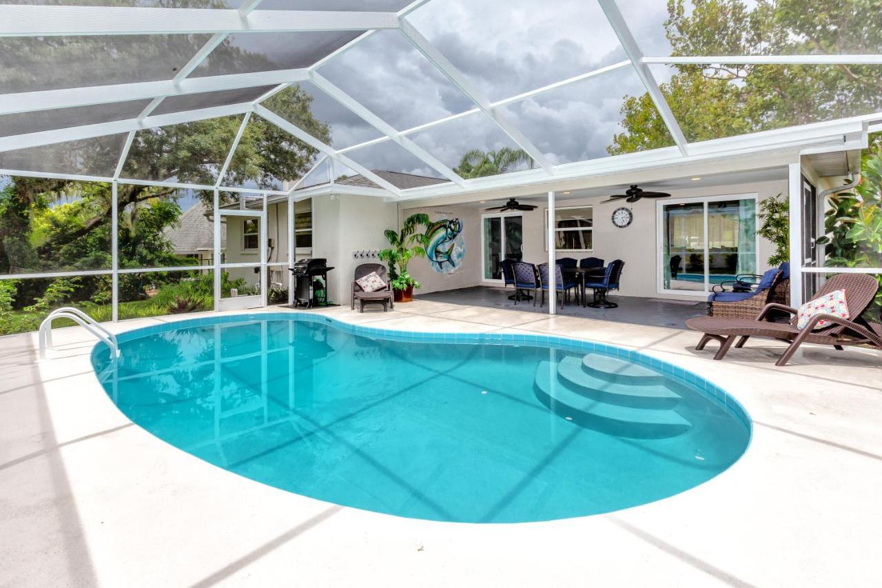 Modern Home, Heated Pool, Close To Beaches! ターポン・スプリングス エクステリア 写真